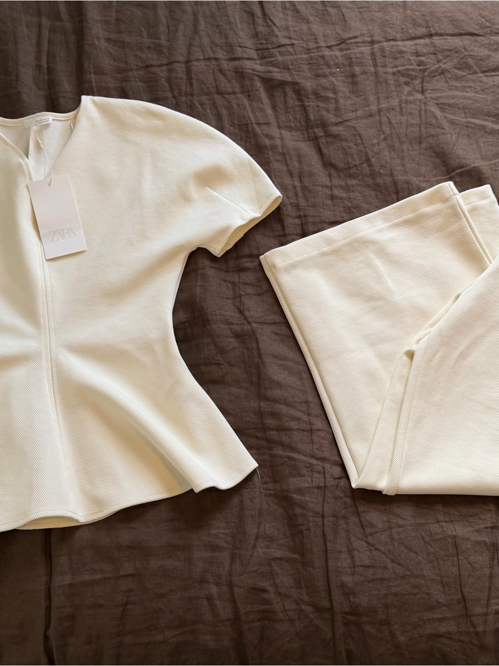 Zara Cream Wide-Leg Crop Trousers - Picture 2 of 7
